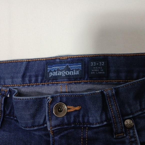 Patagonia Men's Organic Cotton Iron Clad Straight Leg Jeans. Size 33x32 - Picture 3 of 8